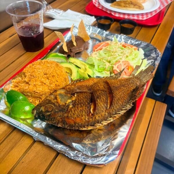 Mojarra frita plate